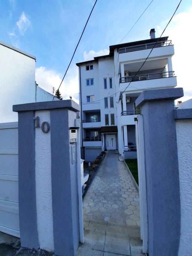 Divizija Lux Apartments 贝尔格莱德 外观 照片